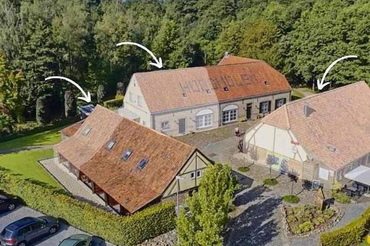 Ferienhaus für 20 Personen, mit Garten und Balkon