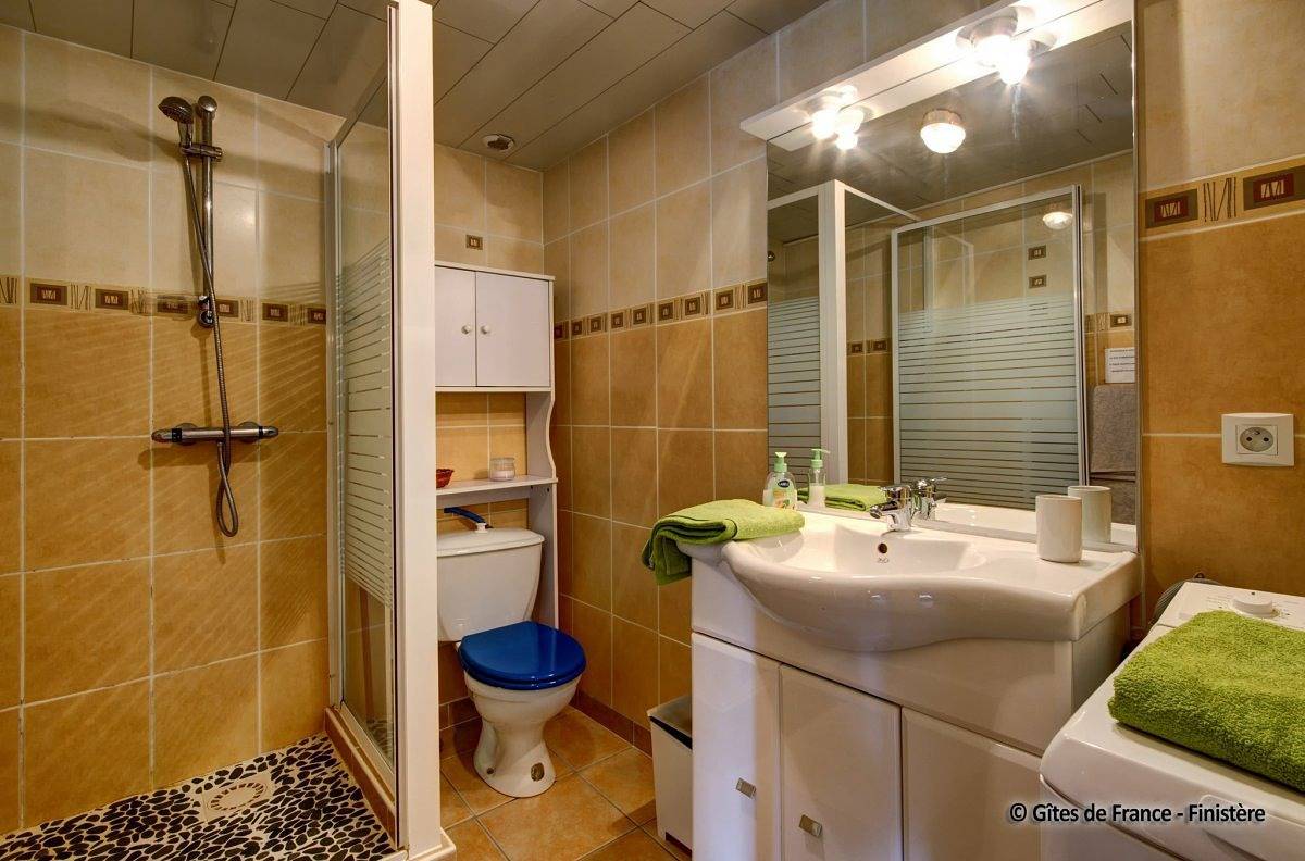 Ty melen in Huelgoat, Châteaulin und Umgebung