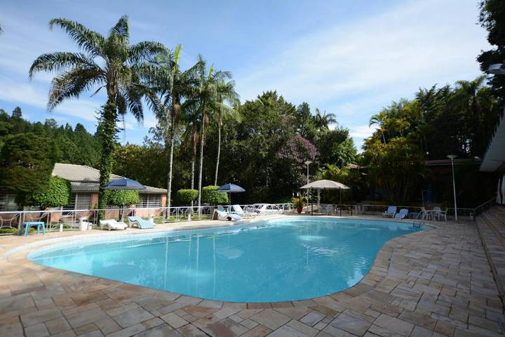Pousadas para 6 pessoas, com jacuzzi e piscina e ainda sauna and jardim em Serra Negra