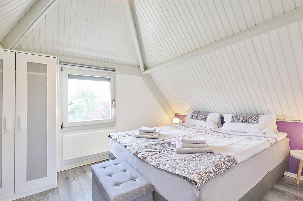 Modern huis met hottub aan het Grevelingenmeer in Herkingen, Goeree-Overflakkee