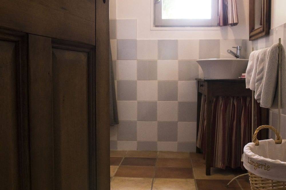 Appartement entier, La Loge Les Béberts in Vaison-la-Romaine, Parc naturel régional du Mont-Ventoux
