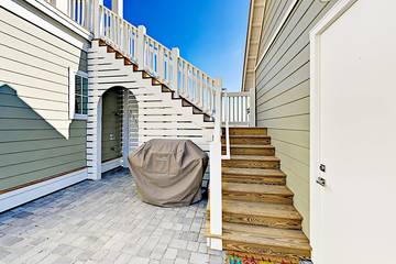 Vacation Home for 10 Guests in Port Aransas, Mustang Island, Picture 1