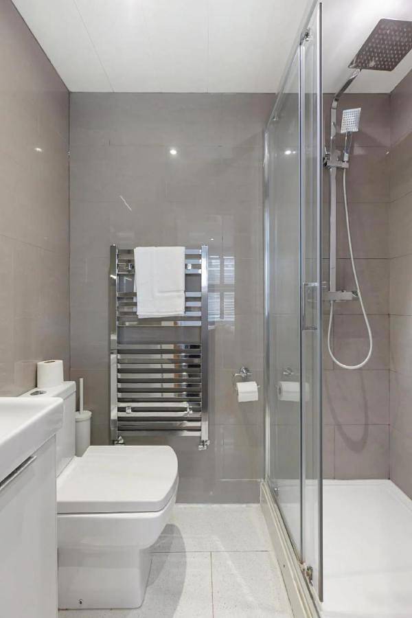 Deluxe Double Room in London, South East England