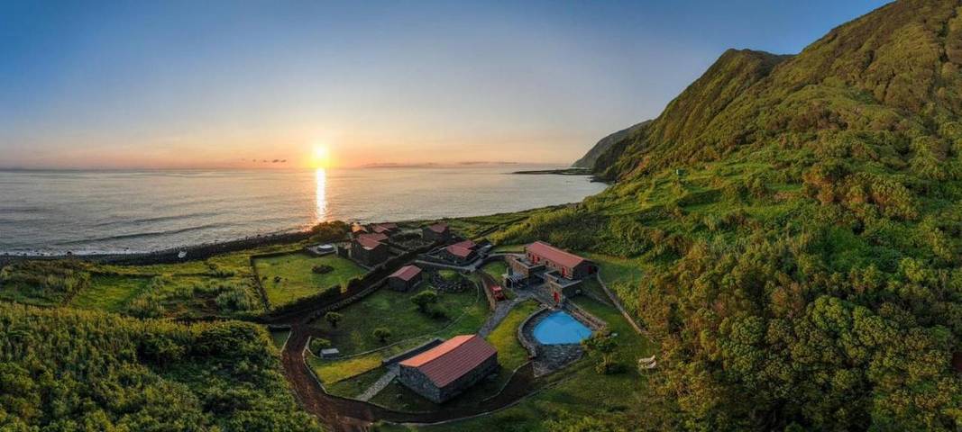 Casa de férias para 5 pessoas, com piscina e jardim e ainda vista and sauna em São Jorge (Portugal)