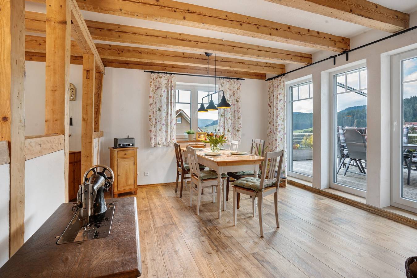 Geheel appartement, Appartement 'Ferienwohnung Rinkenberg' met privé terras en Wi-Fi in Baiersbronn, Central Black Forest