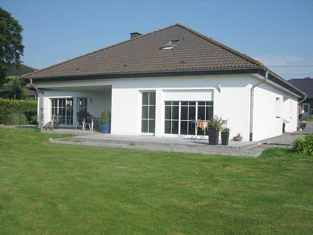 Ferienwohnung für 4 Personen, mit Terrasse und Garten in Hellenthal - 2