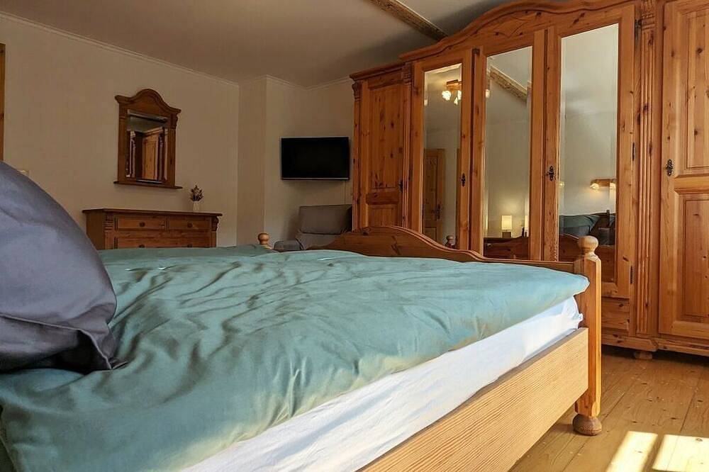 Ferienhaus nahe Scharfenstein für 9 Von Belvilla in Drebach, Erzgebirge