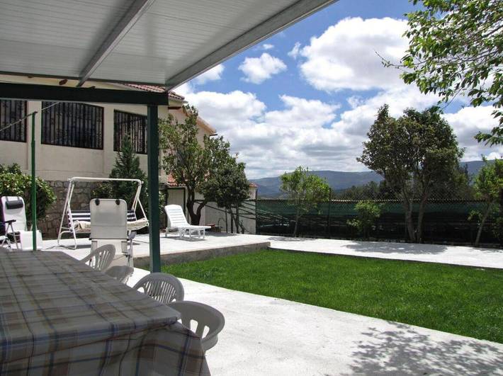 Casa rural con piscina para 2 personas, con Terraza además de Jardín y Piscina en Barco de Ávila-Piedrahita - 4