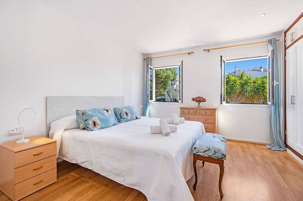 A Midsummer Stay's Dream in Son Parc, Es Mercadal