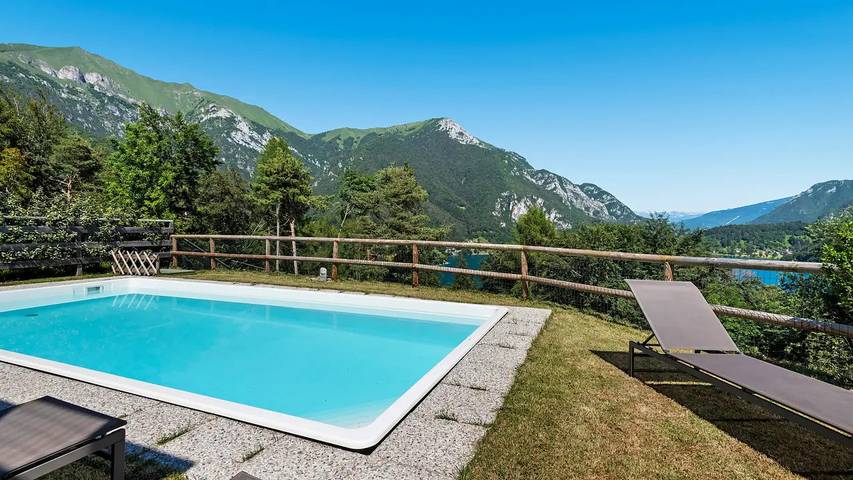 Ferienhaus für 7 Personen, mit Garten und Pool am Ledrosee - 2