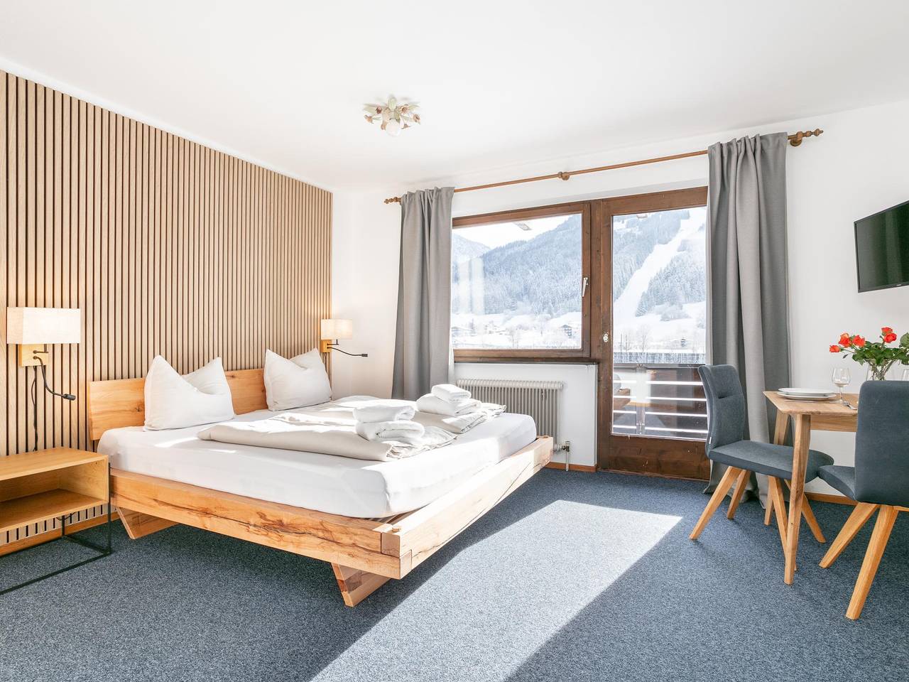 Ganze Wohnung, Modernes Apartment, 100 m zum Skibus in Brixen im Thale, Kaisergebirge