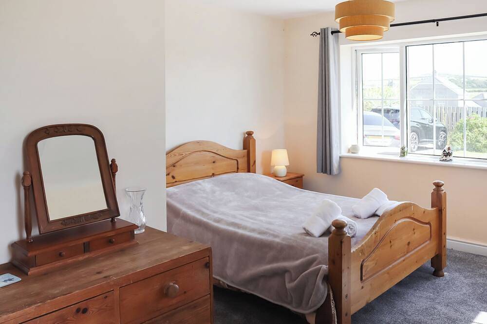 4 bedroom accommodation in Aberdaron in Aberdaron, Gwynedd