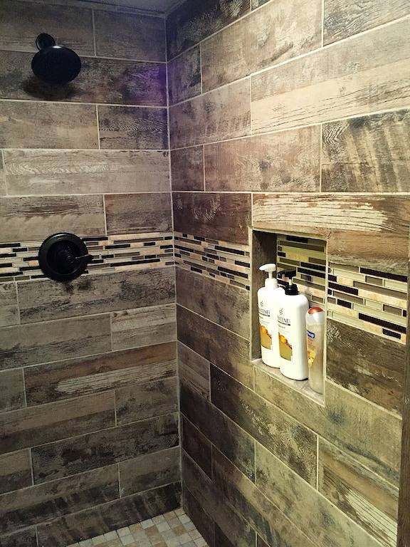 The Decatur City Cottage / kurzer Spaziergang zum Platz in Decatur, Georgia