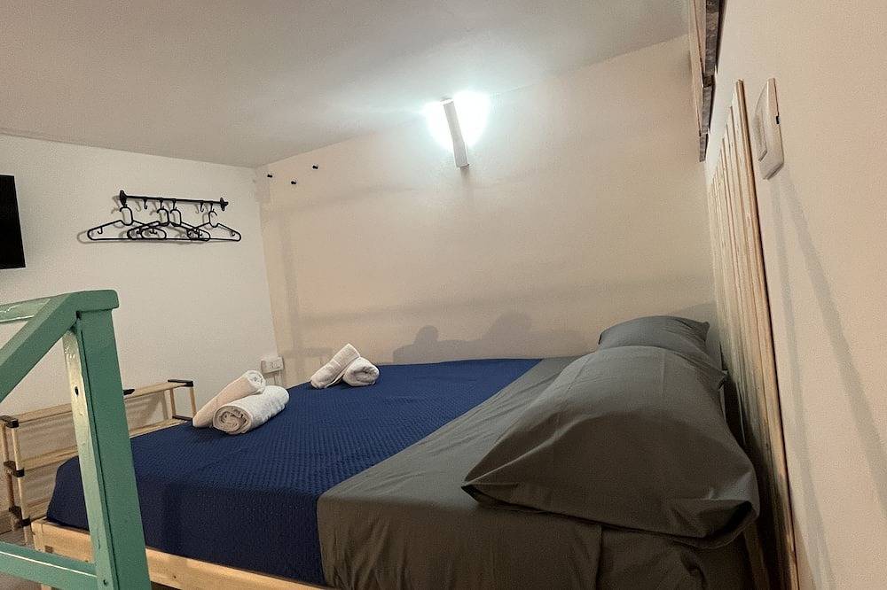 Apartamento entero, Homesuite22 stands in the heart of the historic center of Diamante, in Diamante (desambiguación), Costa Tirrénica Calabria