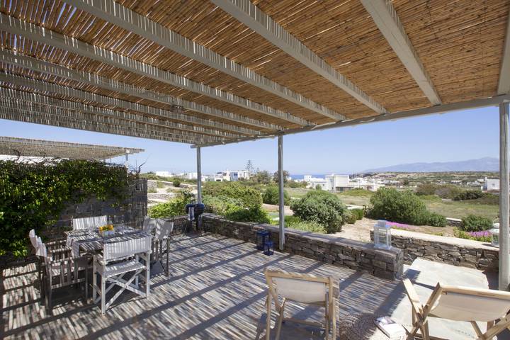 Villa pour 8 personnes, avec vue sur l’océan ainsi que jardin et balcon dans Paros - 3