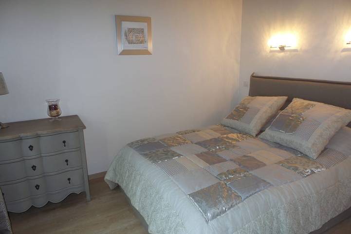 Gîte pour 4 personnes, avec jardin et terrasse à Orange - 2