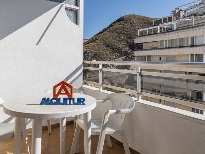 Ganze Wohnung, Familienwohnung in Cullera mit Terrasse und Pool, strandnah in Platja de Sant Antoni (Cullera), Cullera