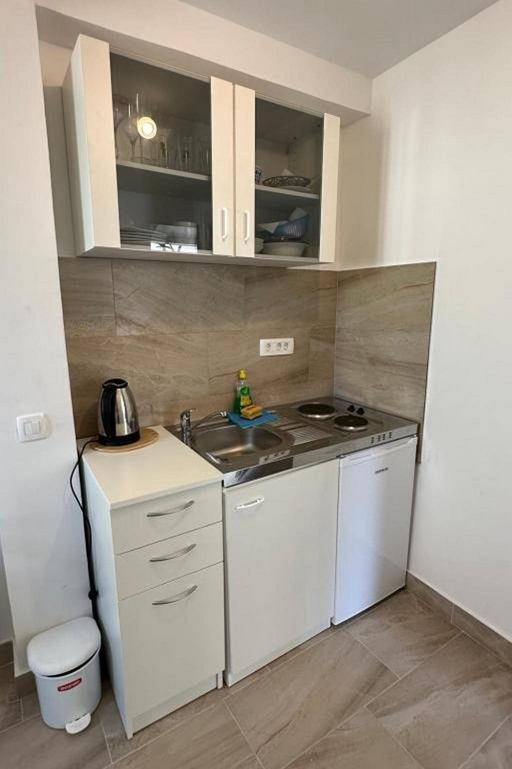 Apartamento entero, Apartments by the sea Preko, Ugljan - 24691 in Preko, Uglijan