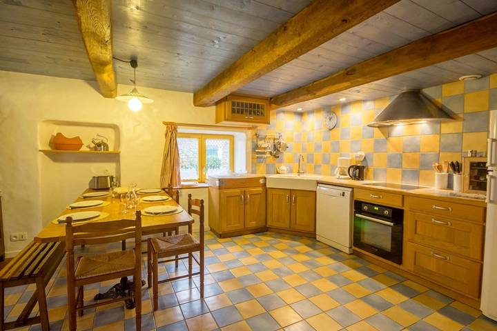 Gîte pour 6 personnes, avec terrasse et jardin à Sauzon - 4