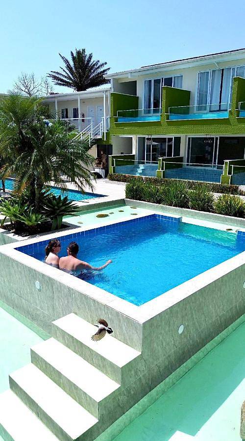 Casas e apartamentos de temporada para 2 pessoas, com jacuzzi e piscina e ainda jardim, com animais de estimação em Massaguaçu