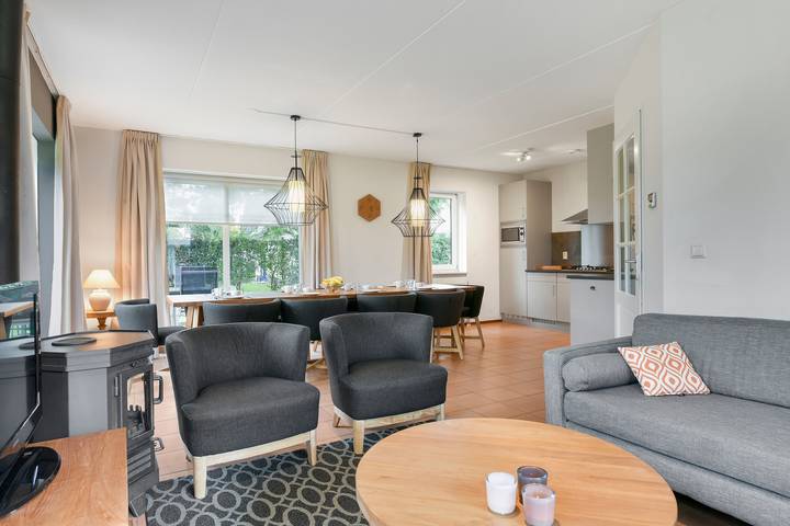 Location de vacances pour 10 personnes, avec terrasse et balcon/terrasse à Fauquemont - 2