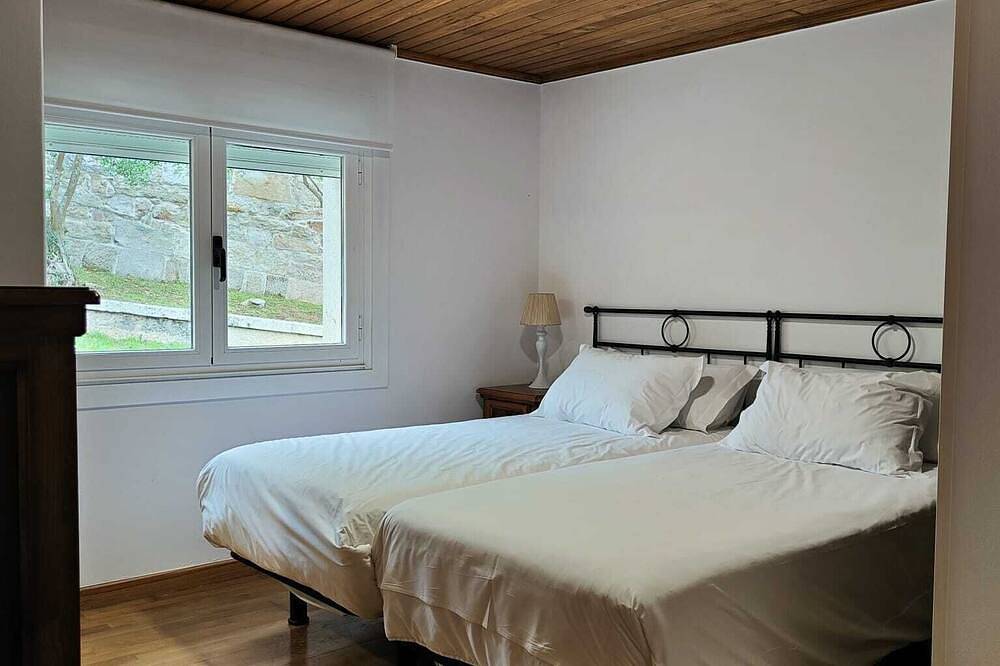 Casa Playa de Limens a pie de Playa in Cangas, Rías Baixas