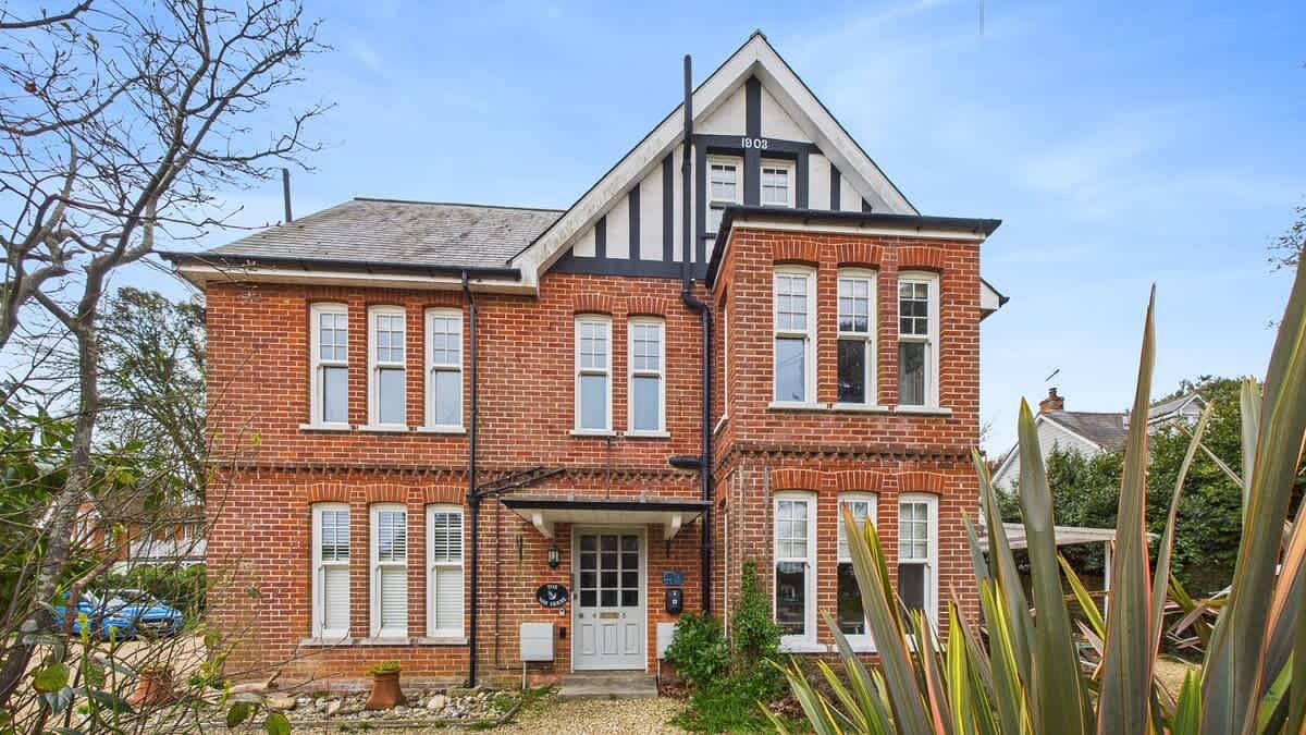 Entire apartment, The Nab: Beach House Lane in Bembridge, Isle of Wight