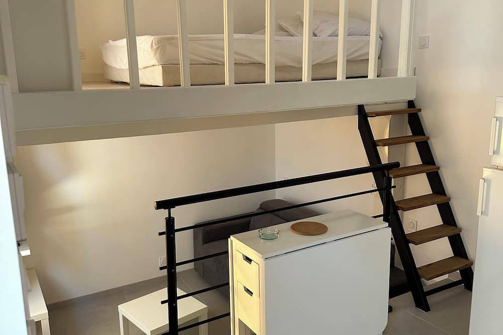 Ganze Wohnung, Studio, very well located 100 m from the beach, Air-conditioned one parking space in Vendays-Montalivet, Lesparre-Médoc und Umgebung