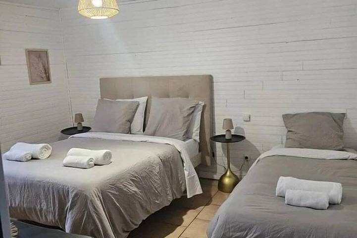 Gîte pour 5 personnes, avec piscine à Douville - 4