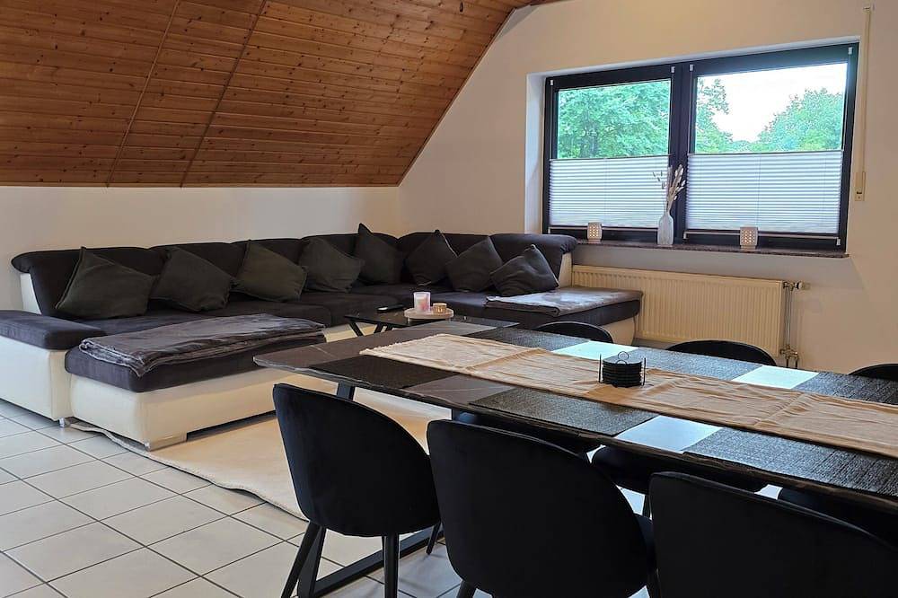 Ganze Wohnung, Ferienwohnung am Stadtwald - 50 Meter vom Wald entfernt - Luftkurort Wassenberg in Wassenberg, Niederrhein