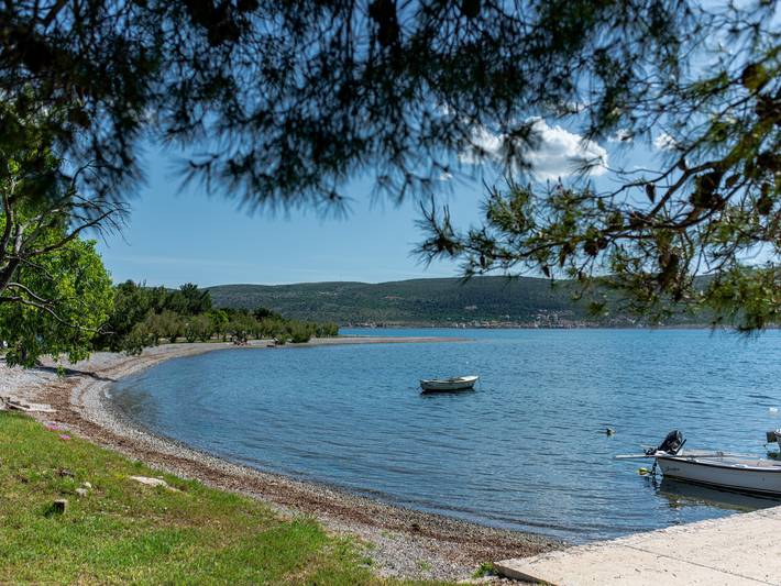 Apartamento entero, Apartamento de vacaciones para 9 personas con jardín in Starigrad, Region de Zadar