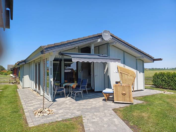 Ferienhaus für 5 Personen, mit Terrasse und Garten in Butjadingen