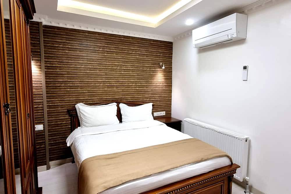 Apartamento entero, Taksim Cihangir Value Apt 3Br: Kitchen, 7Guests, Central Public Transport Access in Beyoğlu, Estambul
