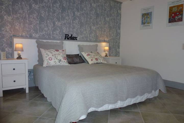 Gîte pour 4 personnes, avec terrasse et jardin à Chasseneuil-sur-Bonnieure - 2