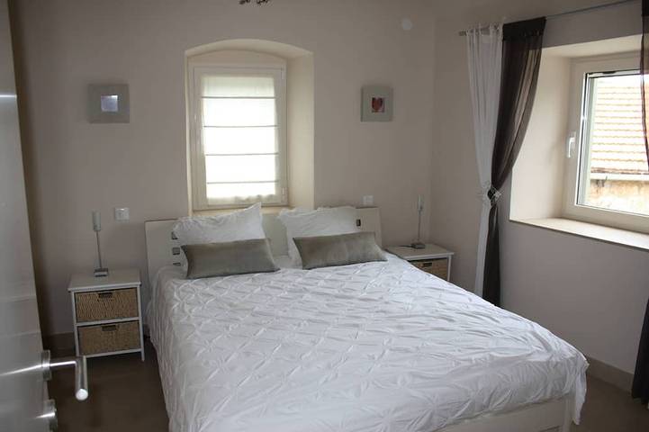 Authentic Dalmatian stone house in Supetar, Brac