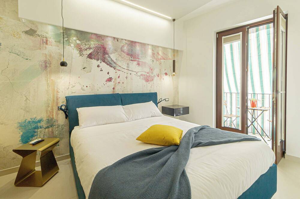 Jura House - Light 5 minutes from the historic center new and cozy apartment in Castelbuono, Palermo Province
