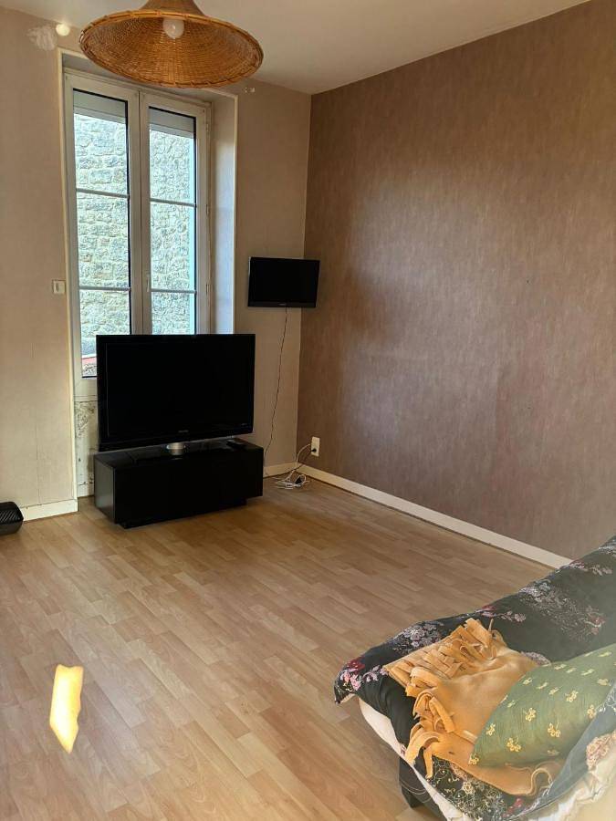 Gîte pour 5 personnes, avec terrasse, animaux acceptés à Chef-Boutonne - 3