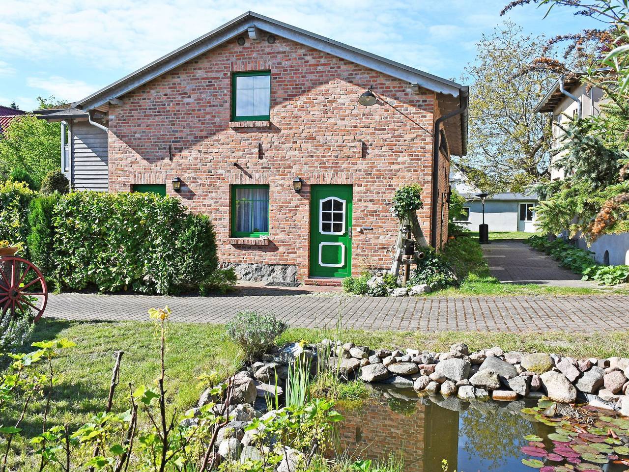 Ganze Ferienwohnung, Ferienwohnungen mit Kamin und Blick zum Selliner Seepark - Ferienwohnung mit Balkon und Kamin Donnerkeil in Sellin, Rügen
