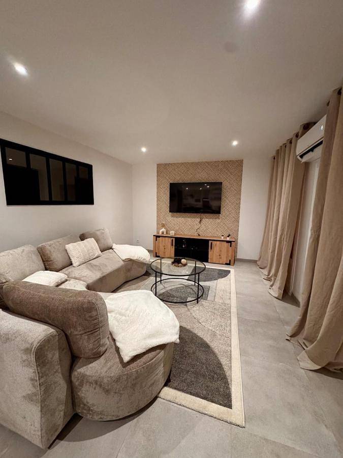 Location de vacances pour 6 personnes, avec jardin et vue, adapté aux familles à Saint-Épain - 2