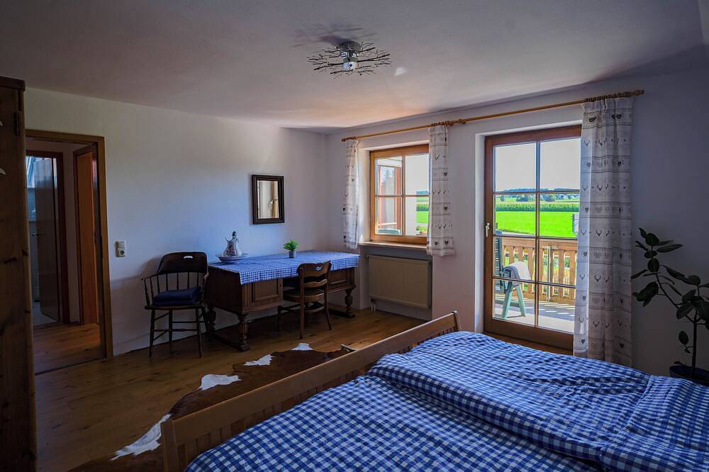 Großes ländliches Haus mit Garten und malerischem Ausblick, beste Lage im Allgäu in Pfaffenhausen, Bayerisch Schwaben