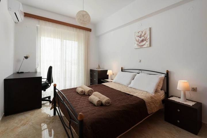 Ferienwohnung für 6 Personen, mit Ausblick und Garten in Afantou - 2