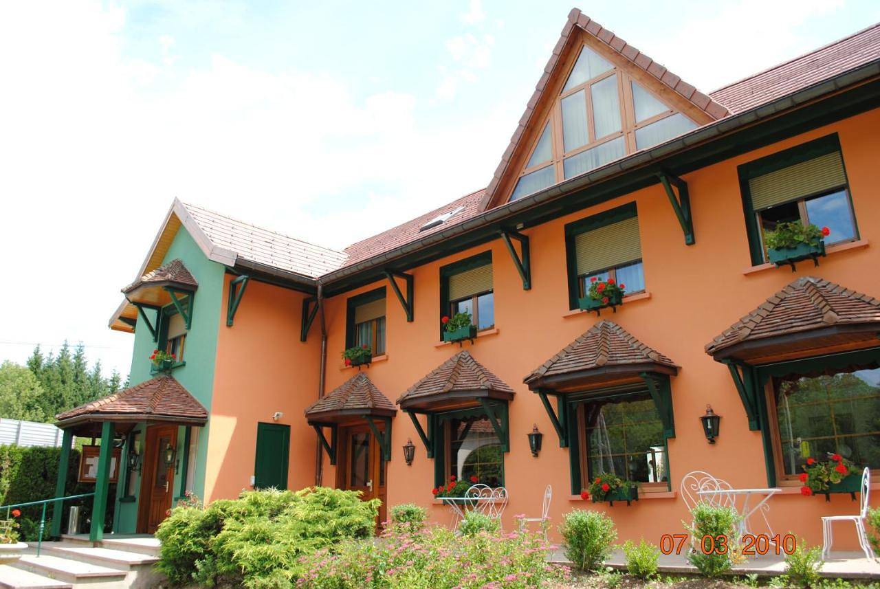 Double Room in Le Vaudioux, Jura Francais