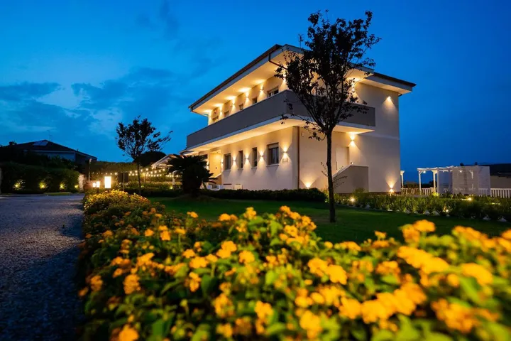 Aparthotel para 4 personas, con jardín - 1
