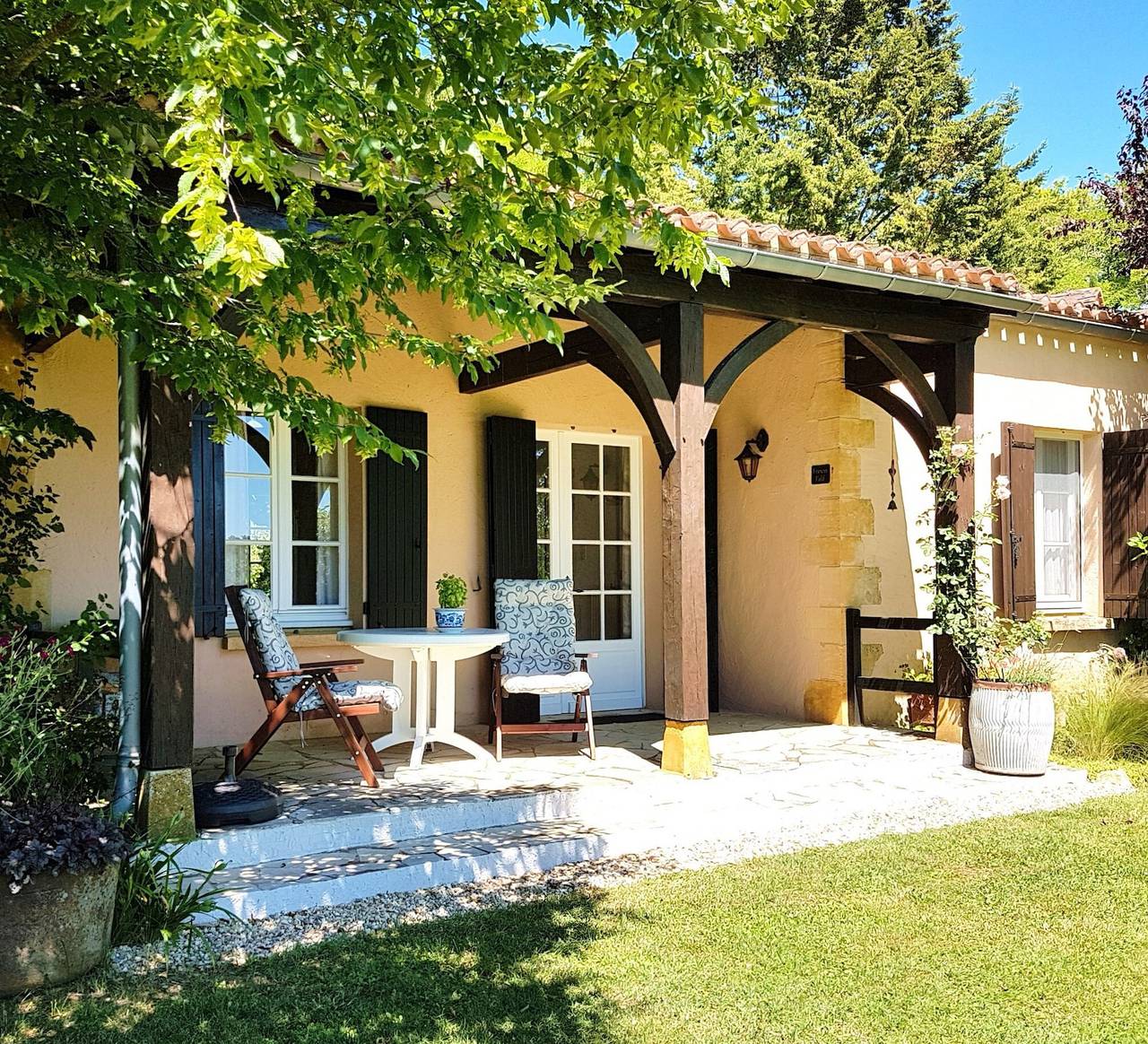 Casa vacacional 'Frances Field en Domaine de Leygue' con Wi-Fi in Bourniquel, Périgord Pourpre