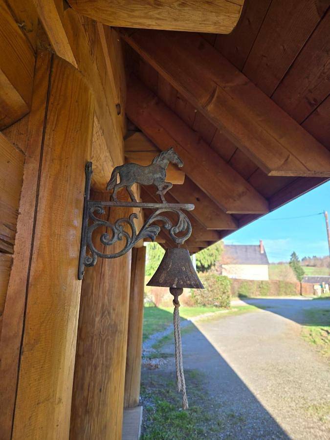 Gîte pour 5 personnes, avec vue et terrasse, animaux acceptés à Lubersac - 2
