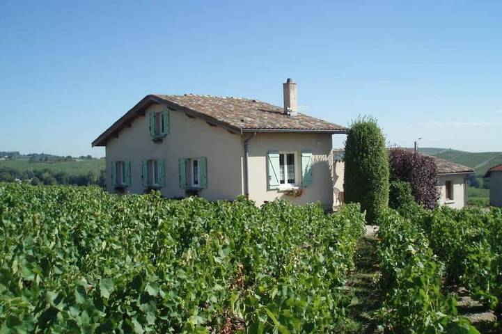 Location de vacances pour 4 personnes, avec jardin à Régnié-Durette