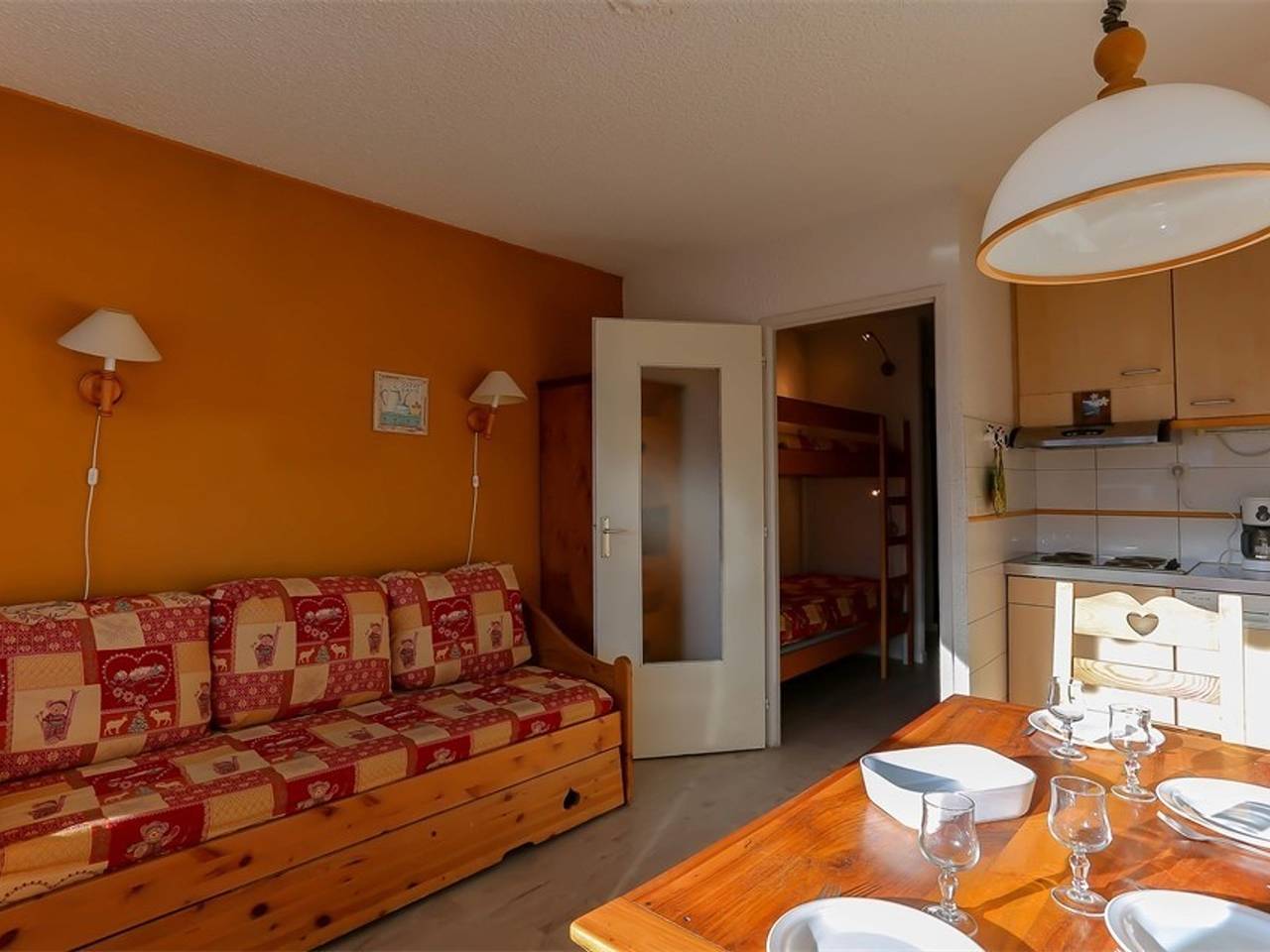 Ganzes Studio, Val Thorens - 4 Pers. renoviert, Ski-In/Ski-Out, nahe Geschäften in Val Thorens, Les Trois Vallées