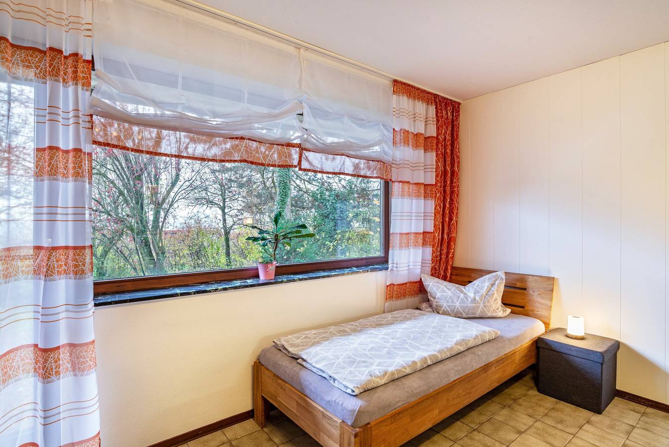 Ganze Wohnung, Ferienwohnung, 52 qm, 1 Schlafzimmer, 1 Wohn-/Schlafzimmer, max. 4 Personen in Künzelsau, Hohenlohe