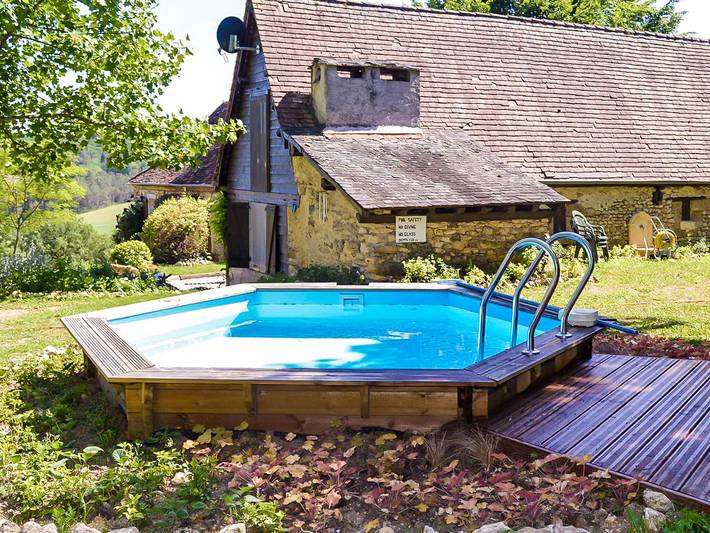 Maison de vacances pour 4 personnes, avec Terrasse ainsi que Jardin et Piscine à Thenon