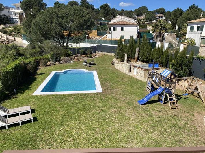Casa de vacaciones para 13 personas, con jardín y vistas además de vistas al lago y piscina en Córdoba - 2